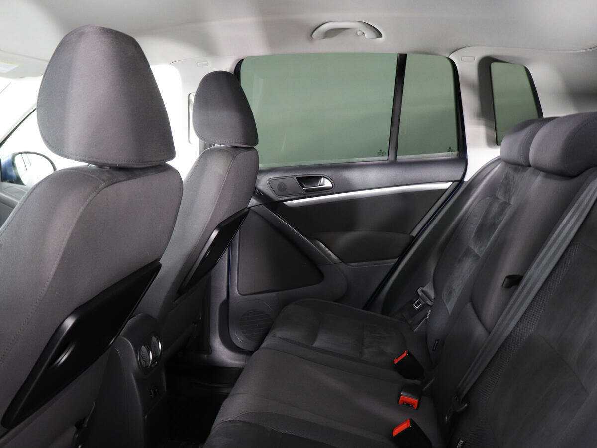 Купить Volkswagen Tiguan с пробегом. Фото: #12