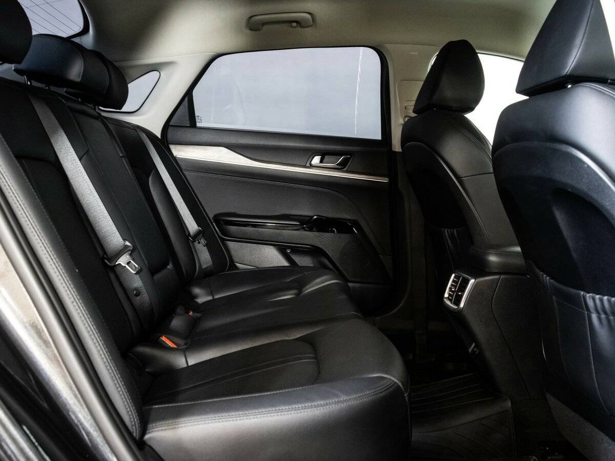 Купить Kia K5 с пробегом. Фото: #20