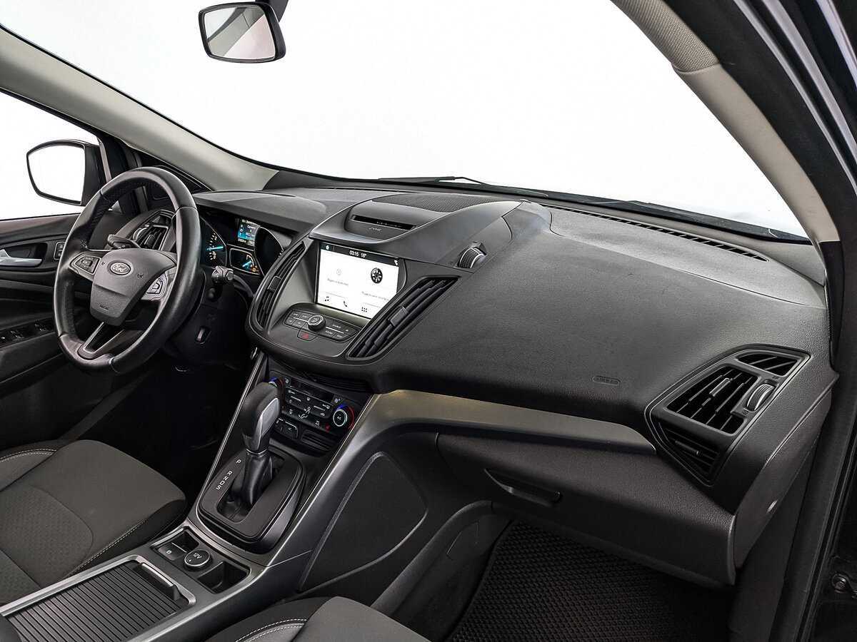 Купить Ford Kuga с пробегом. Фото: #12