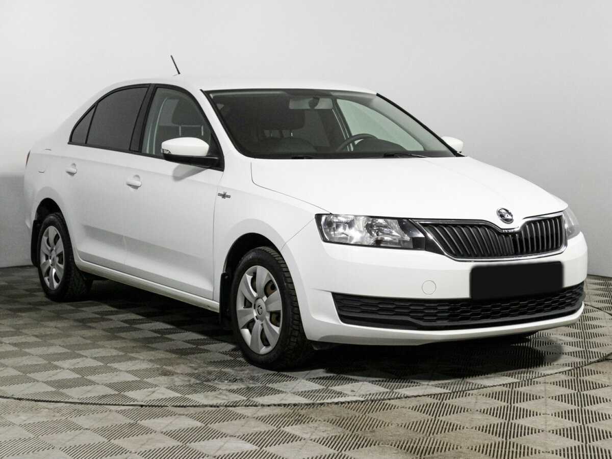 Купить Skoda Rapid с пробегом. Фото: #2