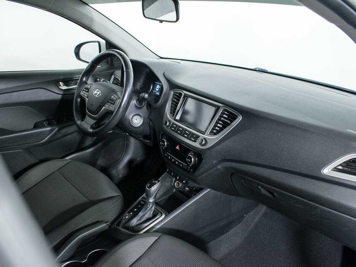 Купить Hyundai Solaris с пробегом. Фото: #8