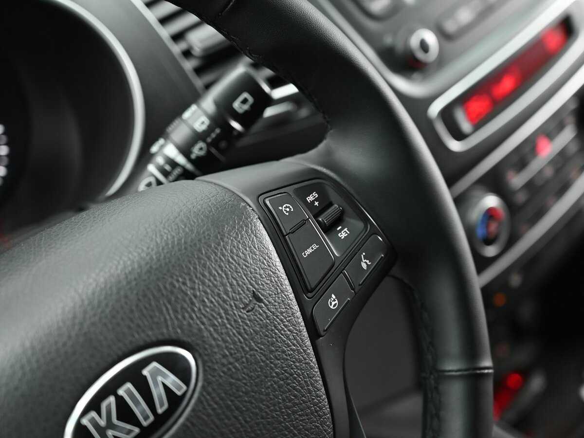 Купить Kia Sorento с пробегом. Фото: #10