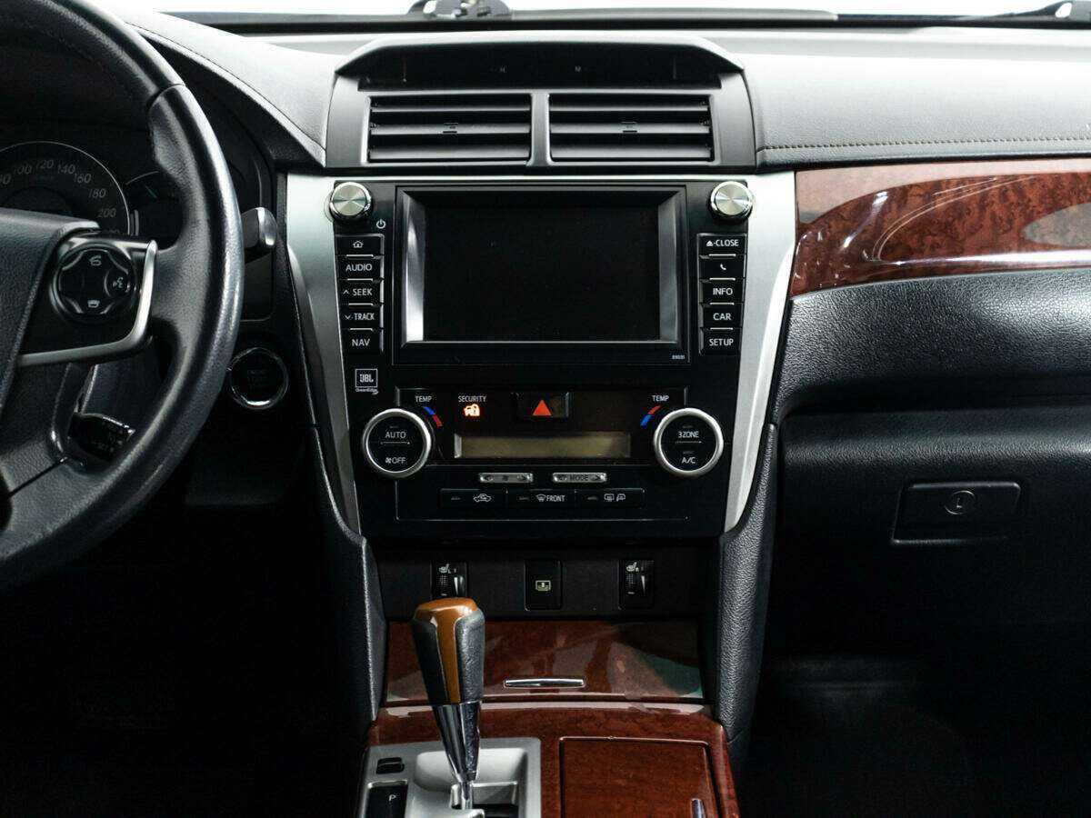 Купить Toyota Camry с пробегом. Фото: #13