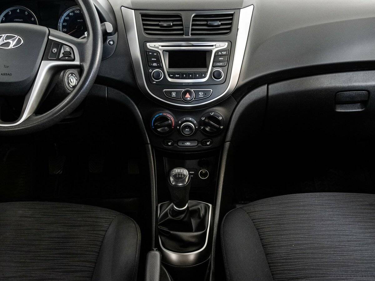 Купить Hyundai Solaris с пробегом. Фото: #8