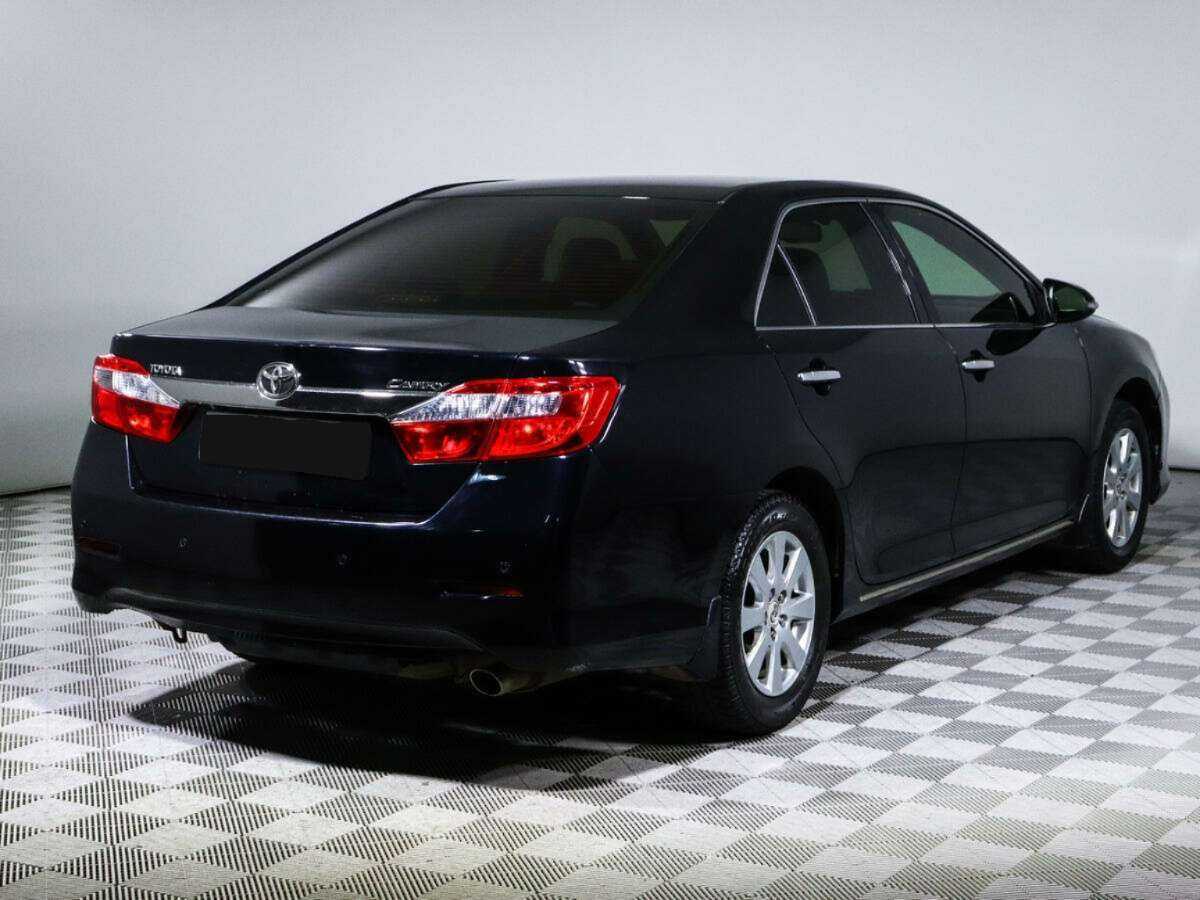Купить Toyota Camry с пробегом. Фото: #3