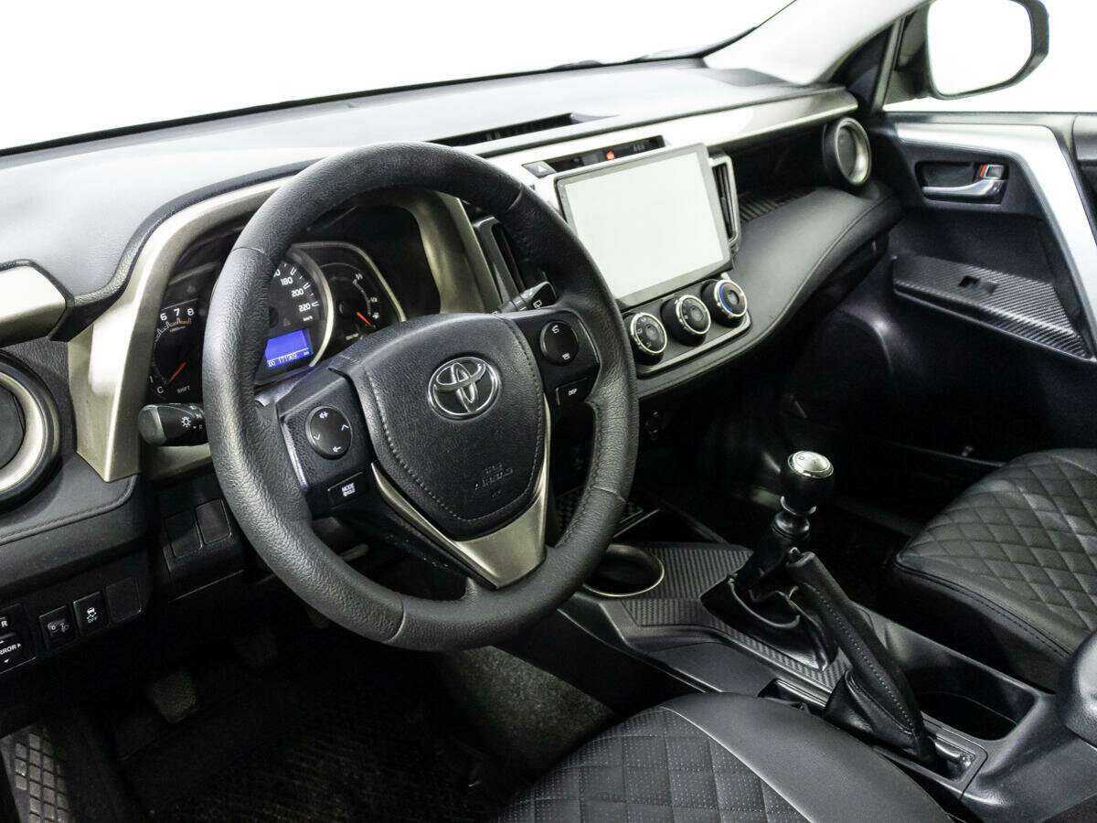 Купить Toyota RAV4 с пробегом. Фото: #10