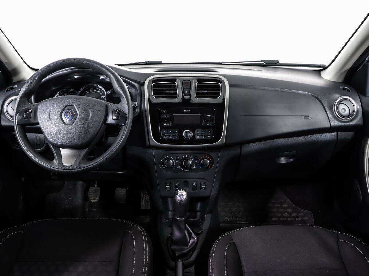 Купить Renault Logan с пробегом. Фото: #9