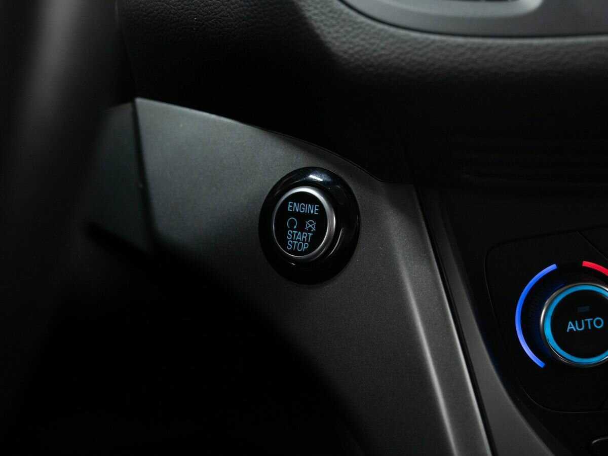 Купить Ford Kuga с пробегом. Фото: #17