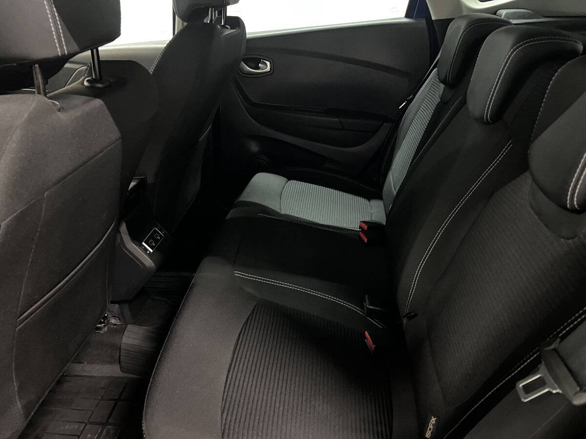 Купить Renault Kaptur с пробегом. Фото: #11