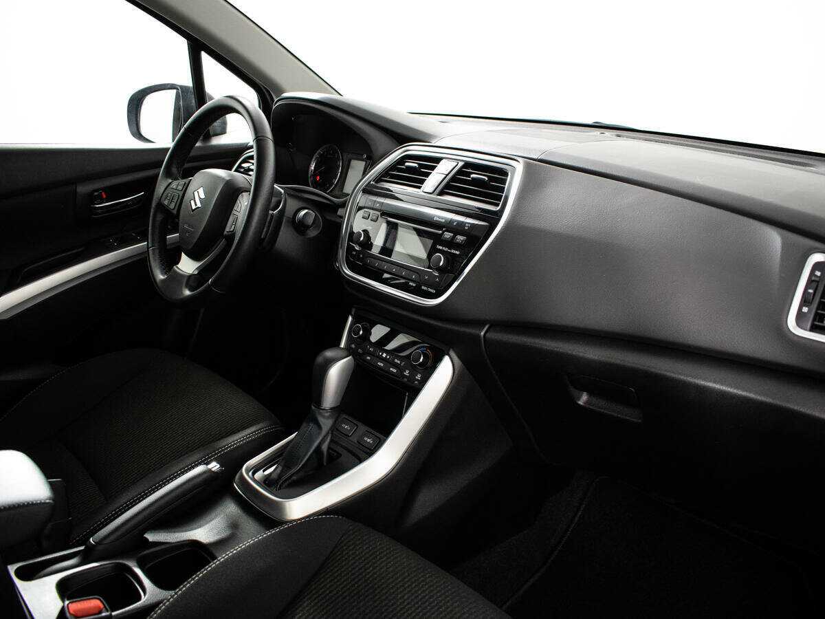 Купить Suzuki SX4 с пробегом. Фото: #8