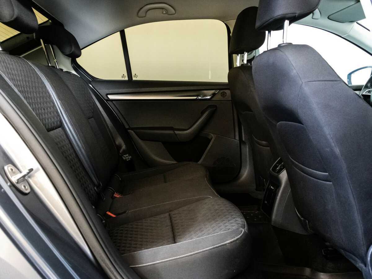 Купить Skoda Octavia с пробегом. Фото: #12