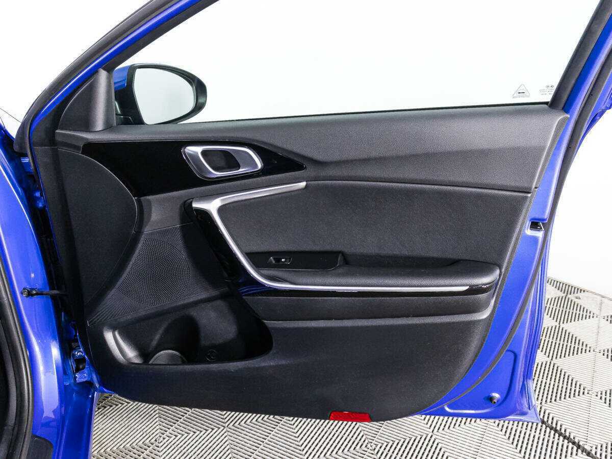 Купить Kia Ceed с пробегом. Фото: #26