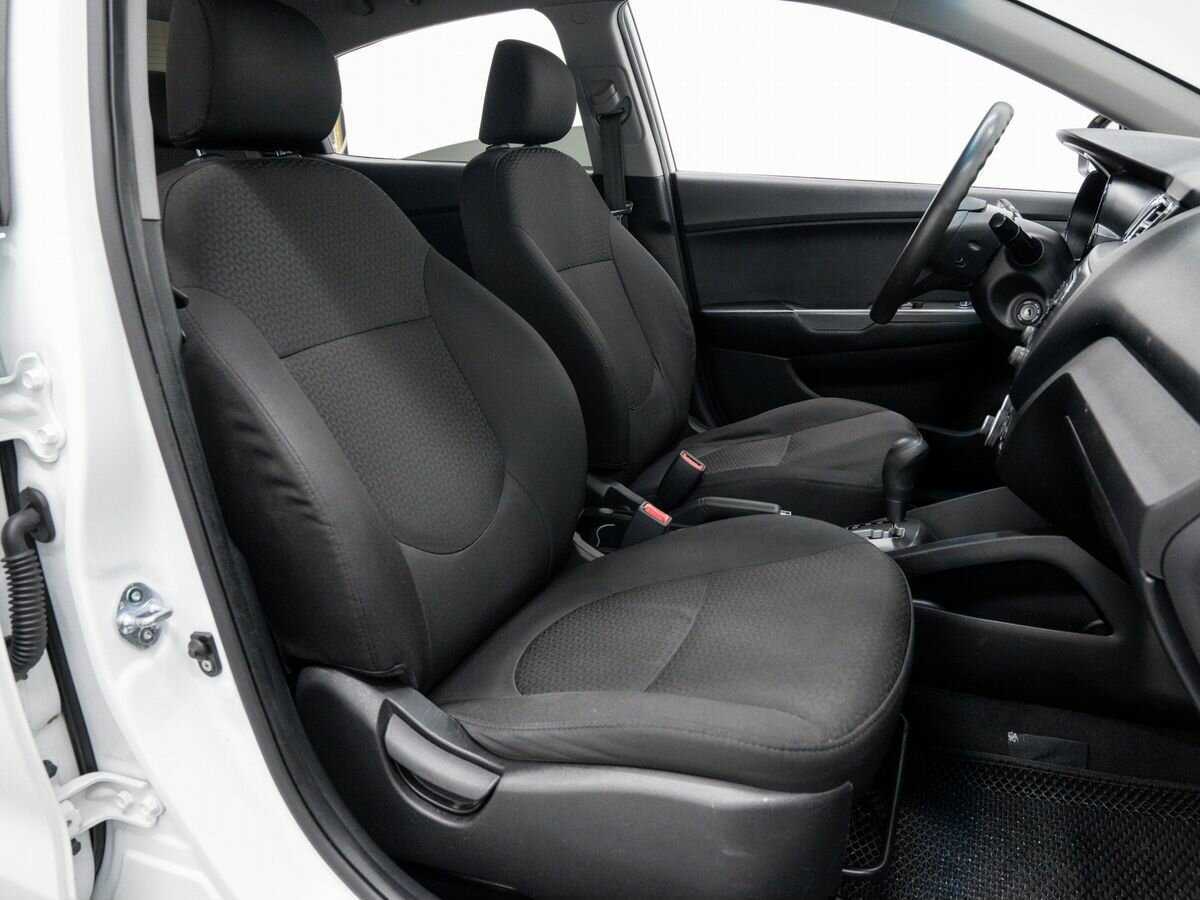 Купить Kia Rio с пробегом. Фото: #7