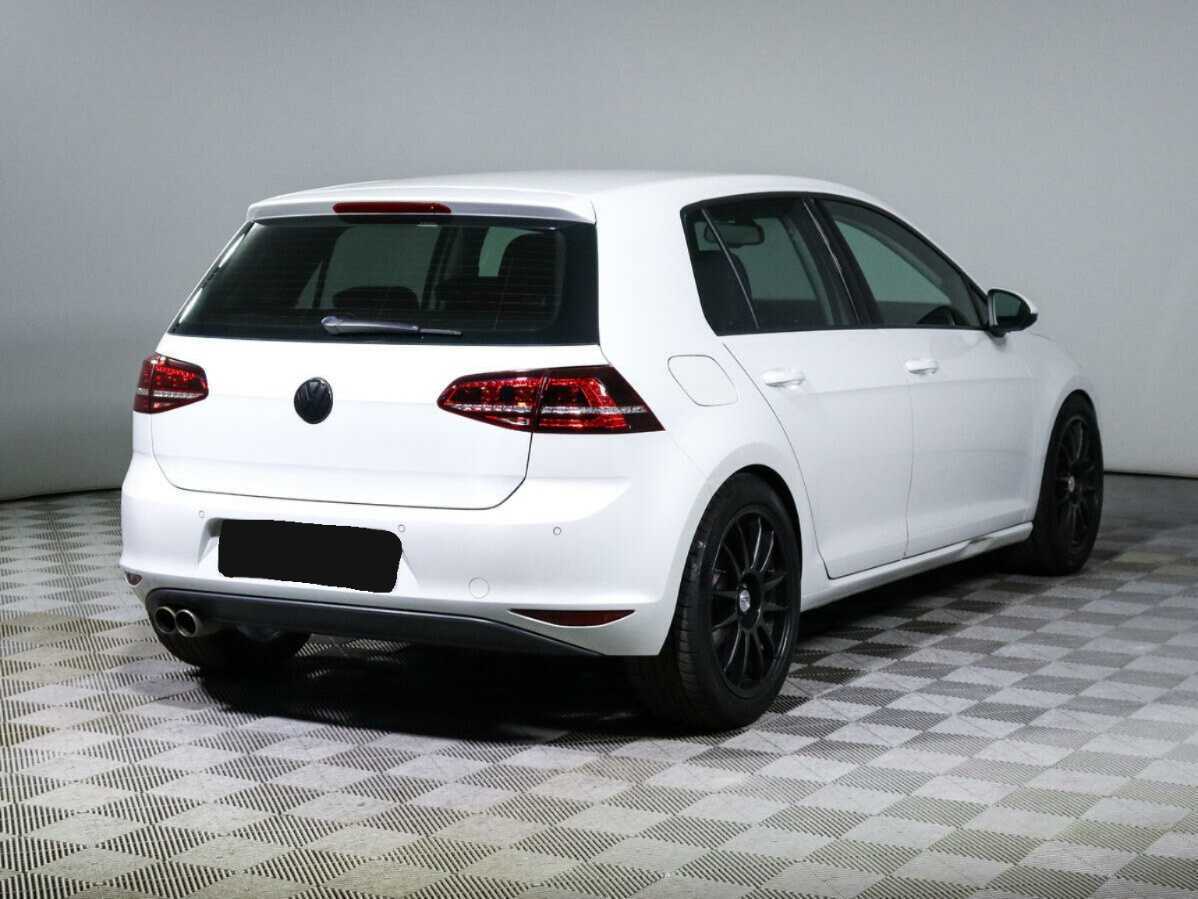 Купить Volkswagen Golf с пробегом. Фото: #3