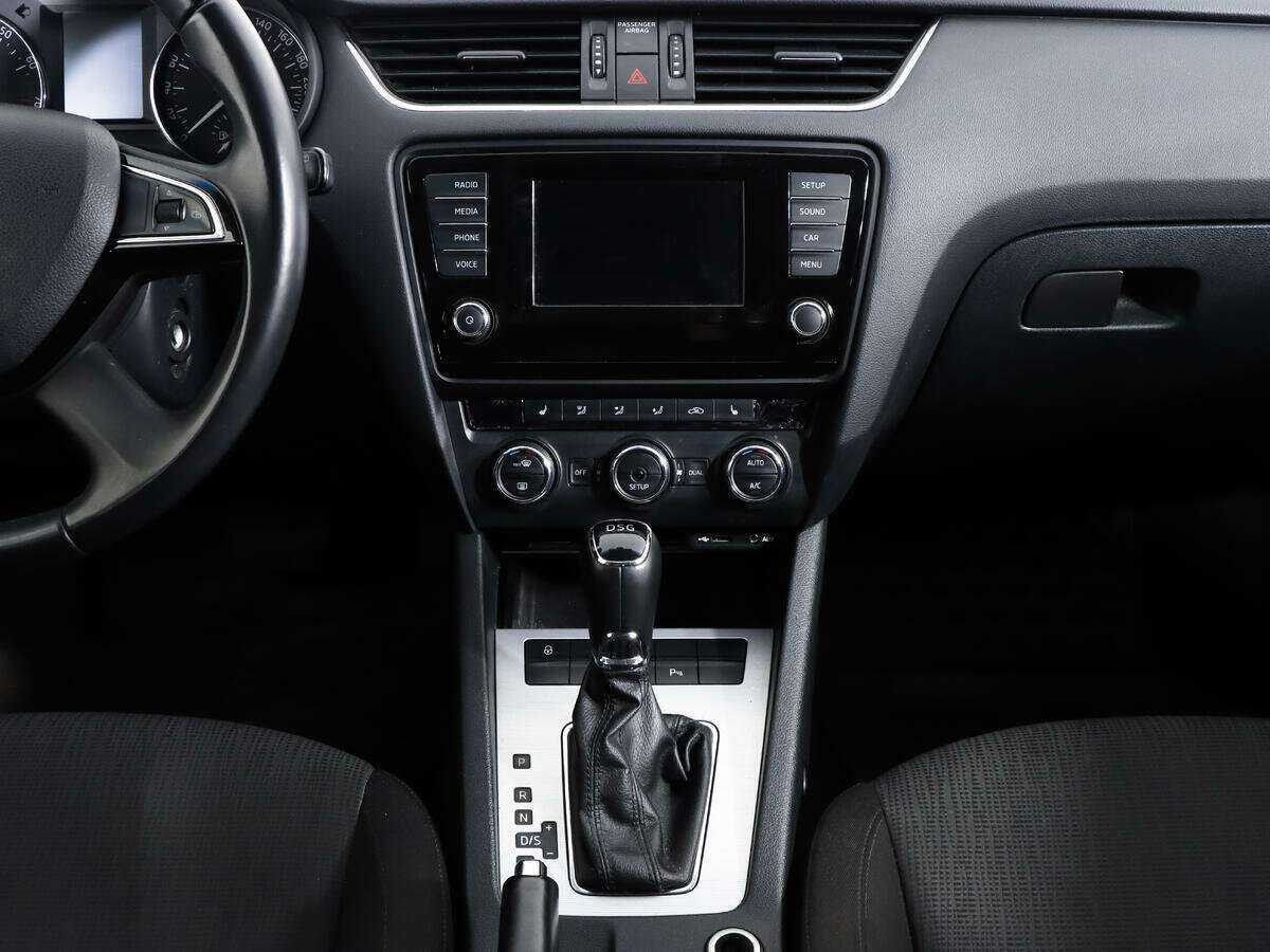 Купить Skoda Octavia с пробегом. Фото: #10