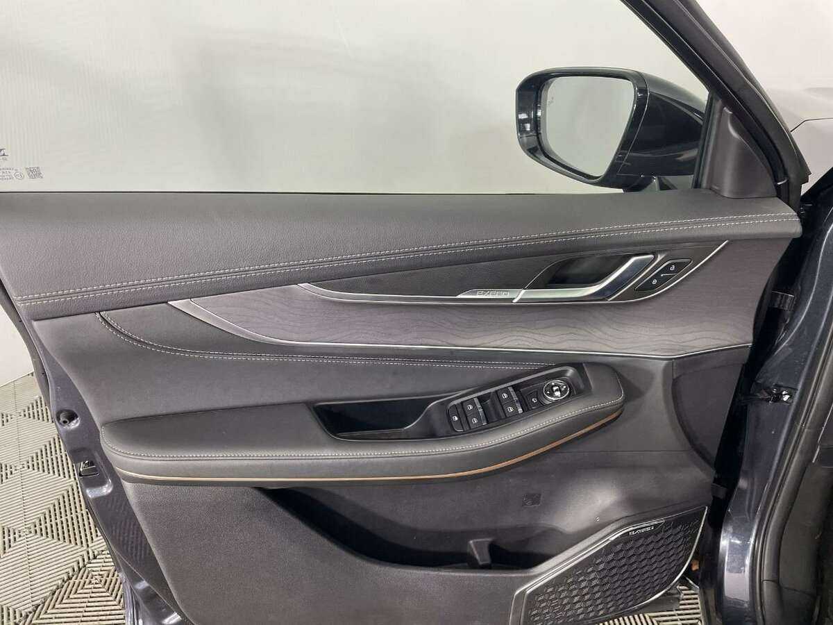 Купить EXEED LX с пробегом. Фото: #7