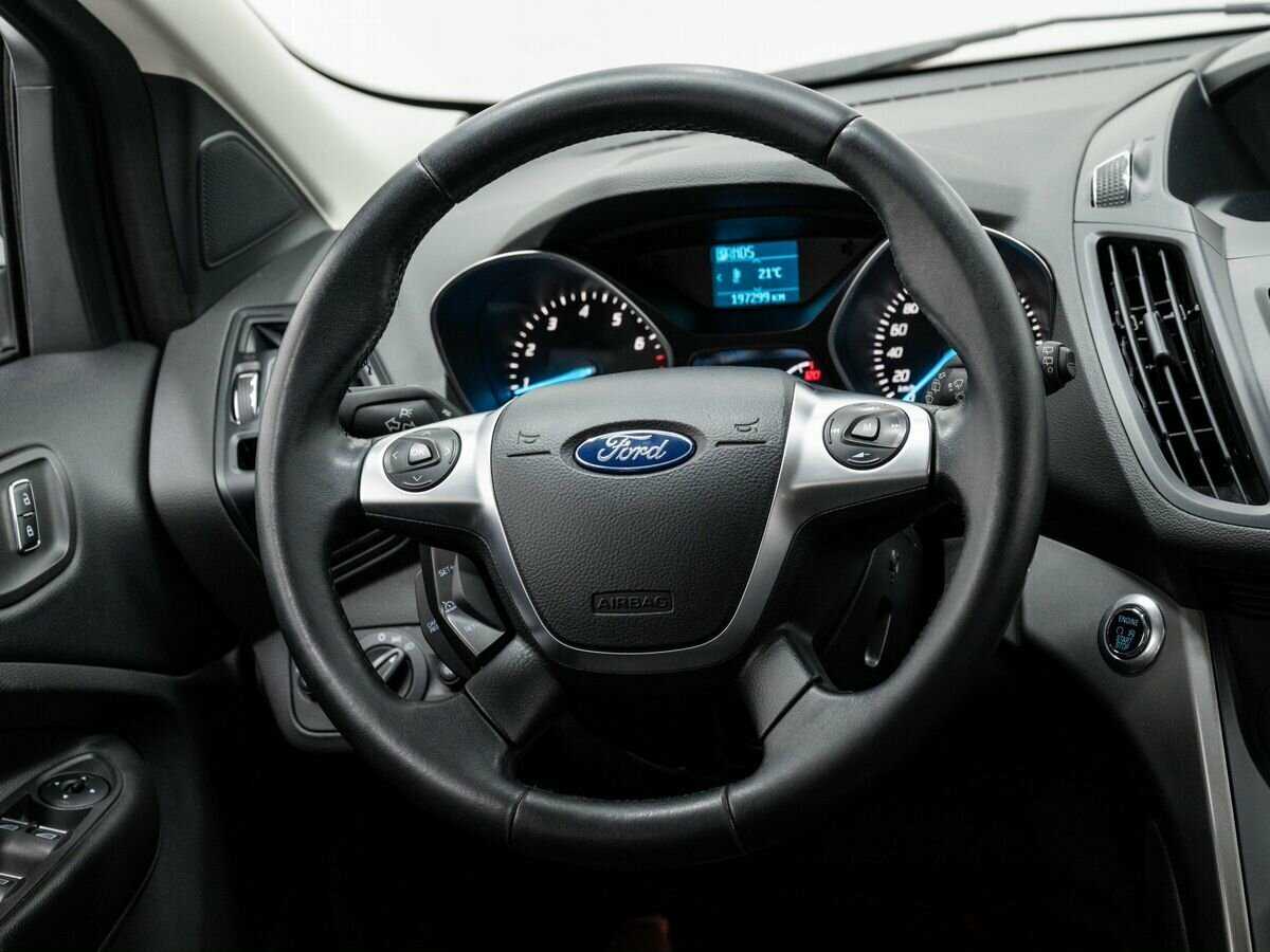 Купить Ford Kuga с пробегом. Фото: #10