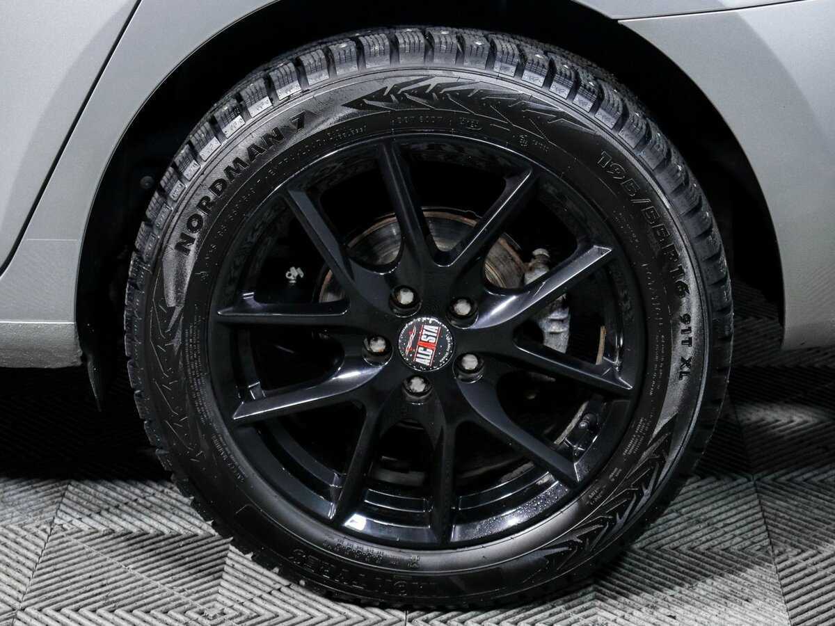 Купить Skoda Rapid с пробегом. Фото: #11