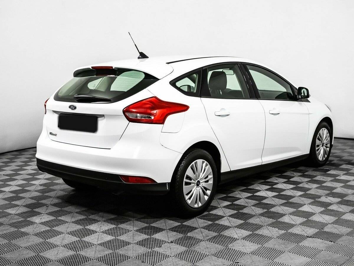 Купить Ford Focus с пробегом. Фото: #4