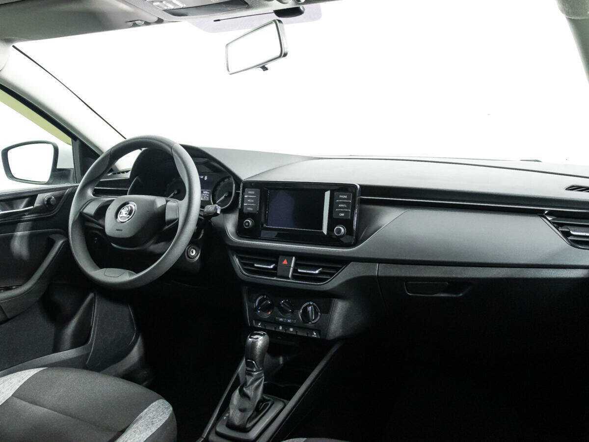 Купить Skoda Rapid с пробегом. Фото: #8