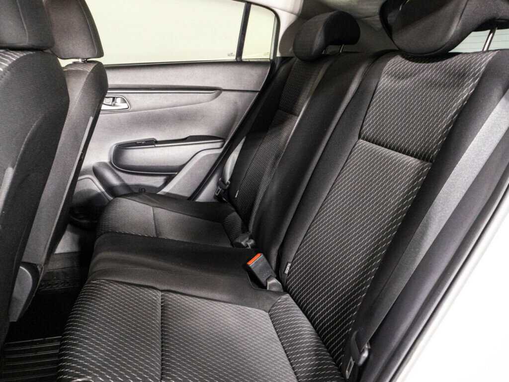 Купить Kia Rio с пробегом. Фото: #9