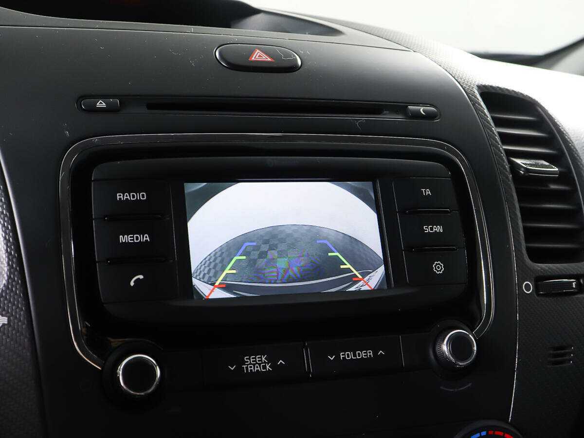 Купить Kia Cerato с пробегом. Фото: #17