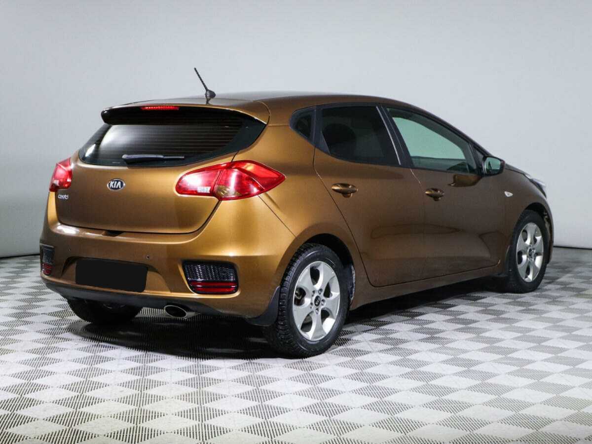 Купить Kia Ceed с пробегом. Фото: #4