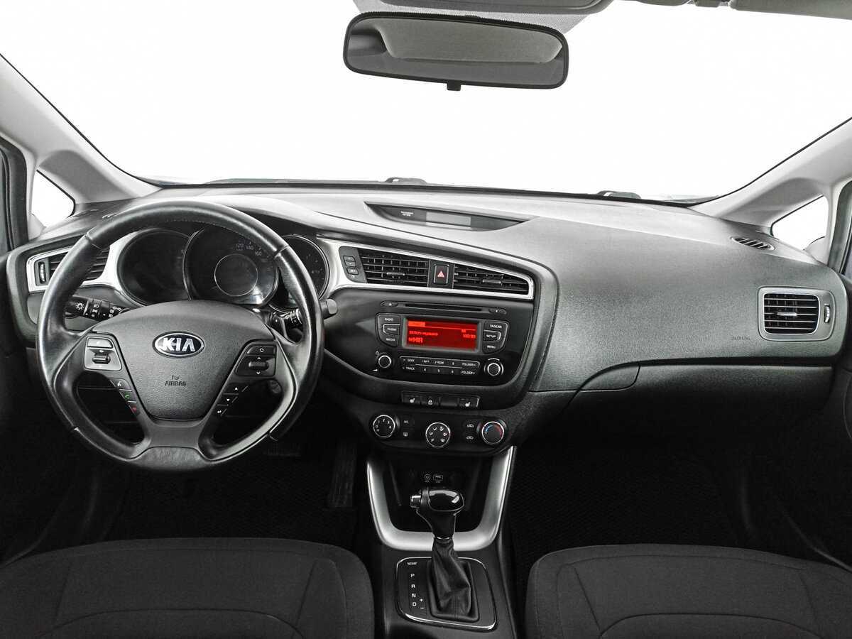Купить Kia Ceed с пробегом. Фото: #11