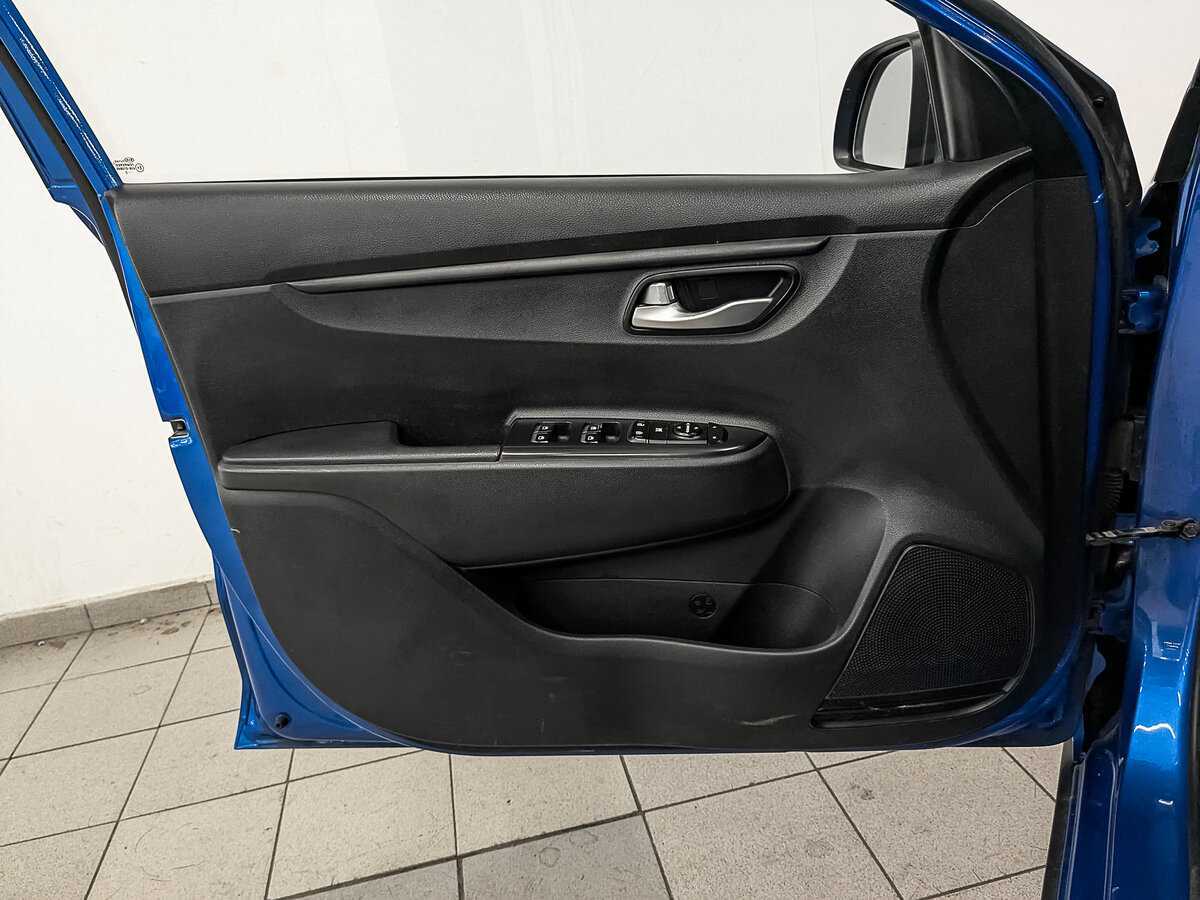 Купить Kia Rio с пробегом. Фото: #17