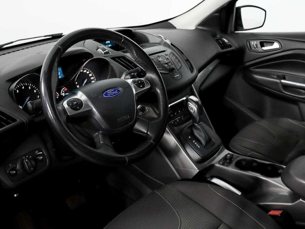 Купить Ford Kuga с пробегом. Фото: #6