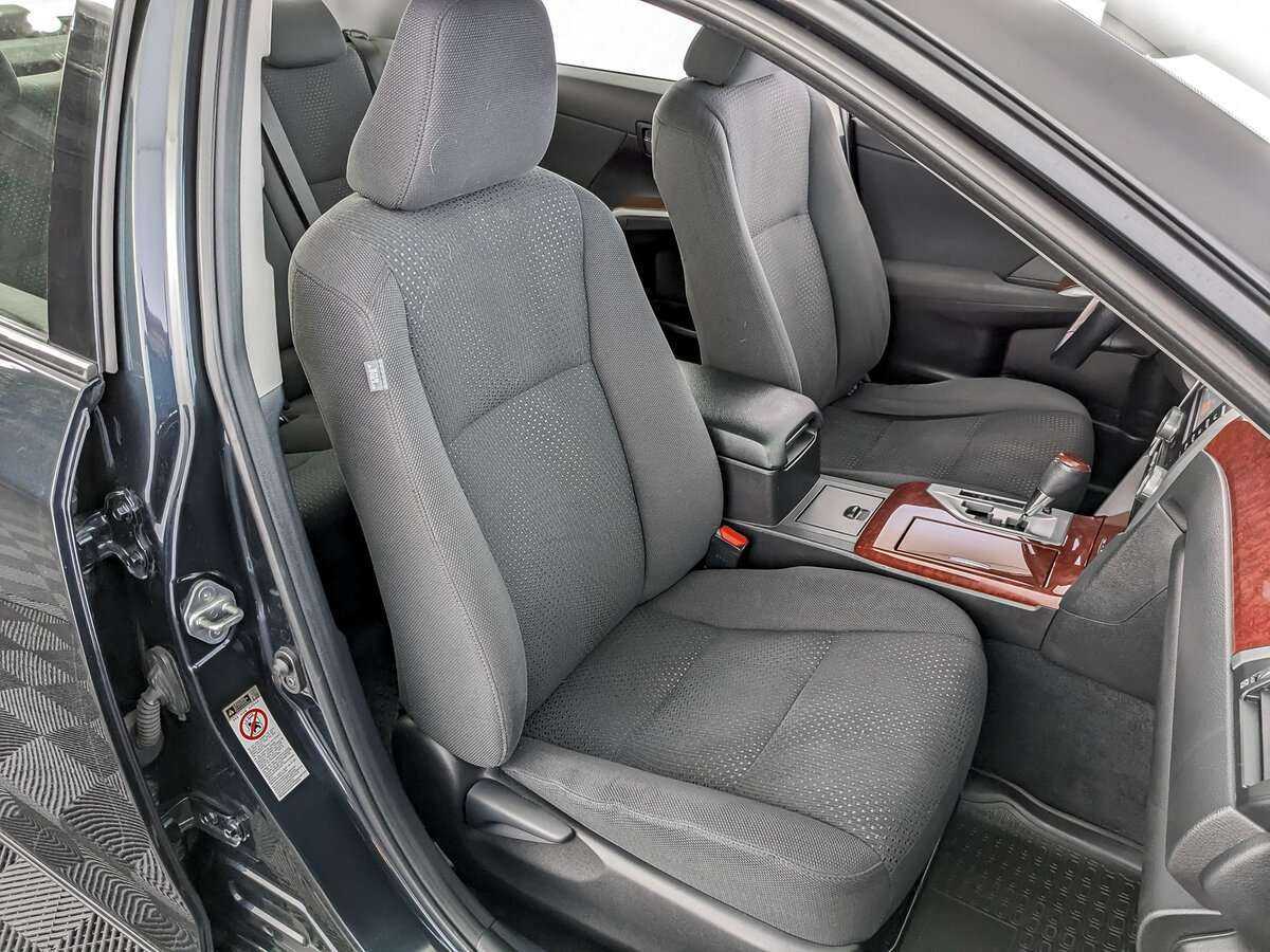 Купить Toyota Camry с пробегом. Фото: #17