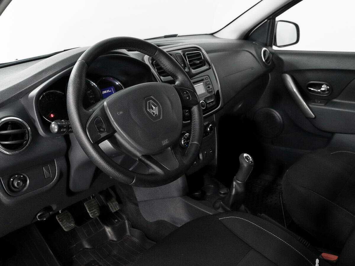 Купить Renault Sandero с пробегом. Фото: #6
