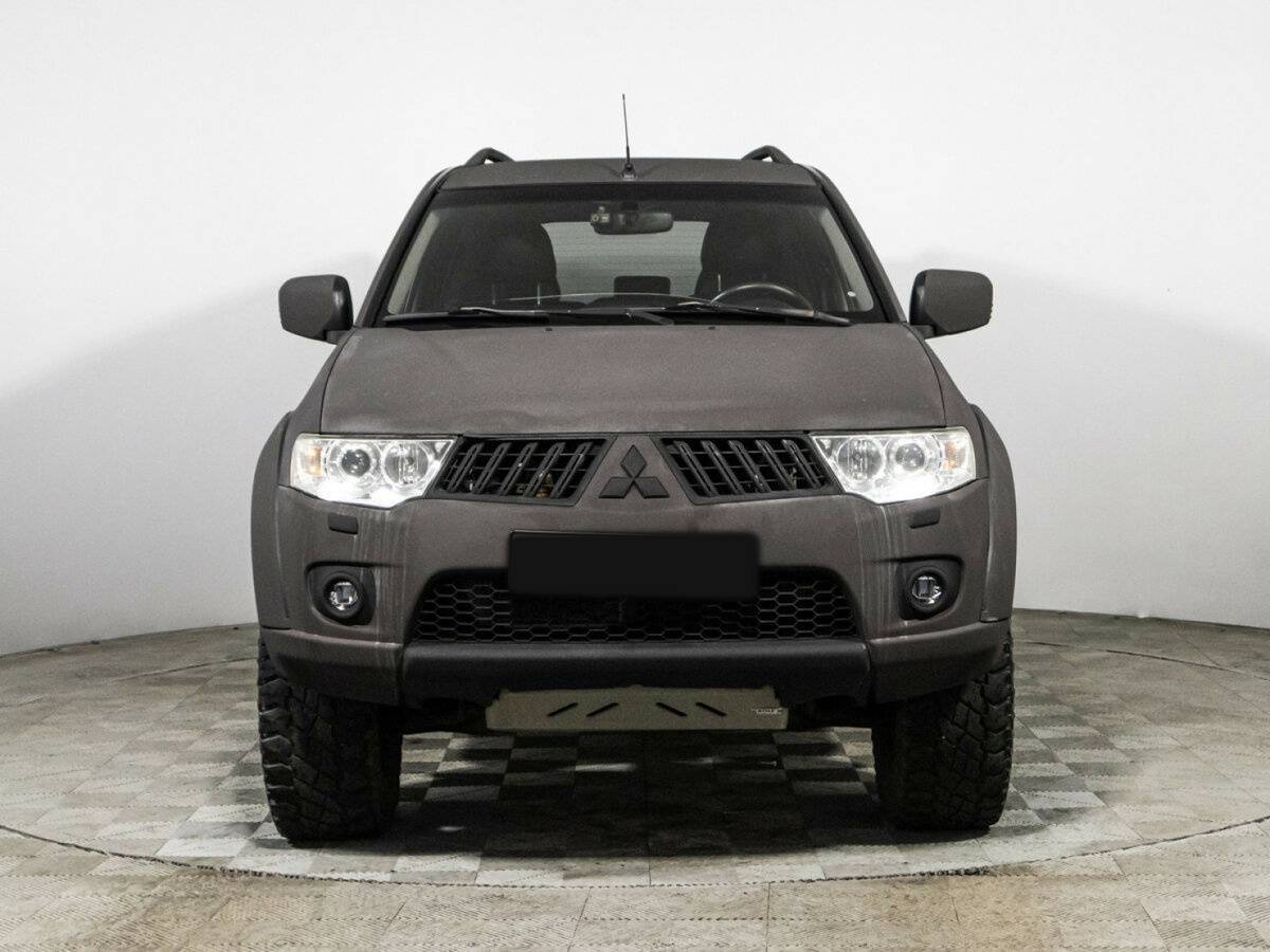 Купить Mitsubishi Pajero Sport с пробегом. Фото: #1