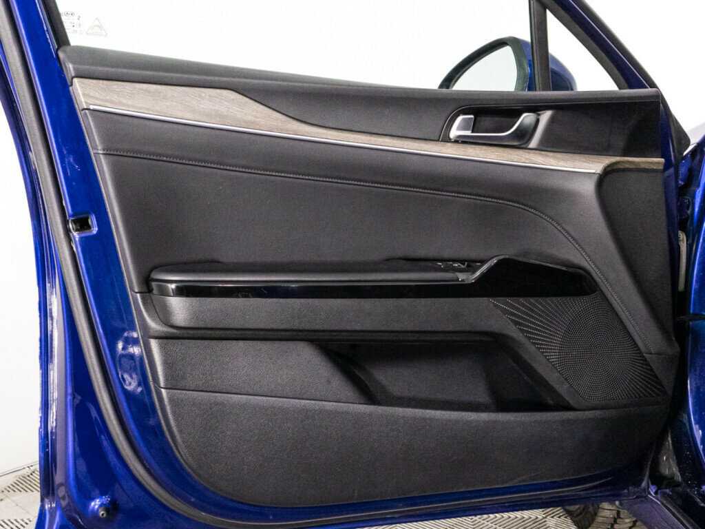 Купить Kia K5 с пробегом. Фото: #25