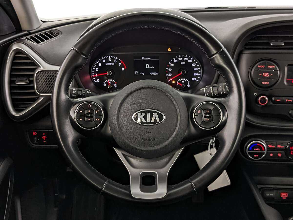 Купить Kia Soul с пробегом. Фото: #17