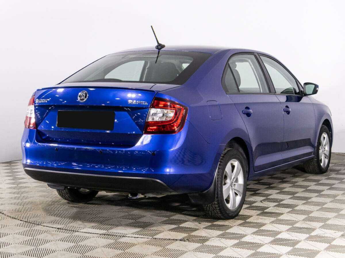 Купить Skoda Rapid с пробегом. Фото: #4
