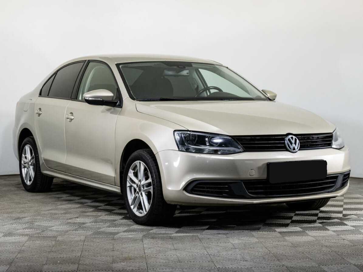 Купить Volkswagen Jetta с пробегом. Фото: #2
