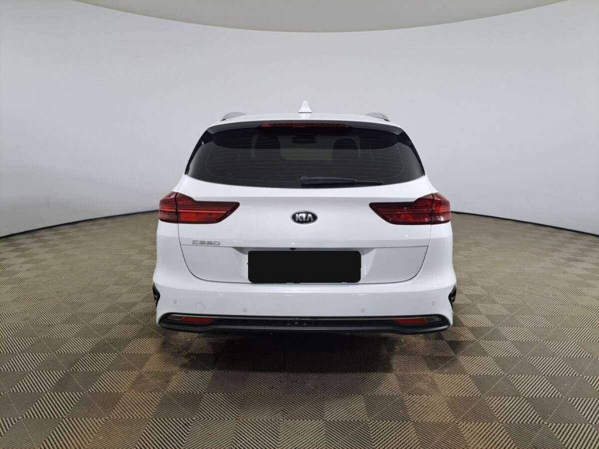 Купить Kia Ceed с пробегом. Фото: #3
