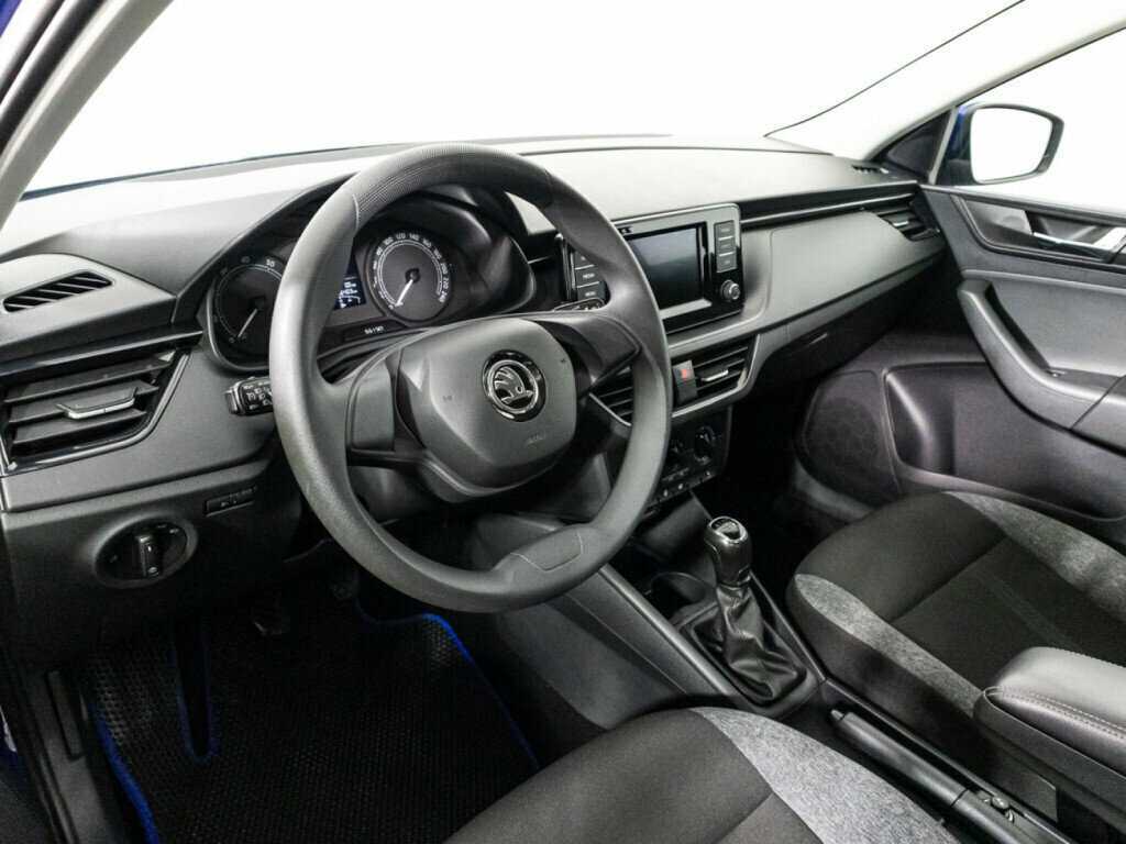 Купить Skoda Rapid с пробегом. Фото: #10