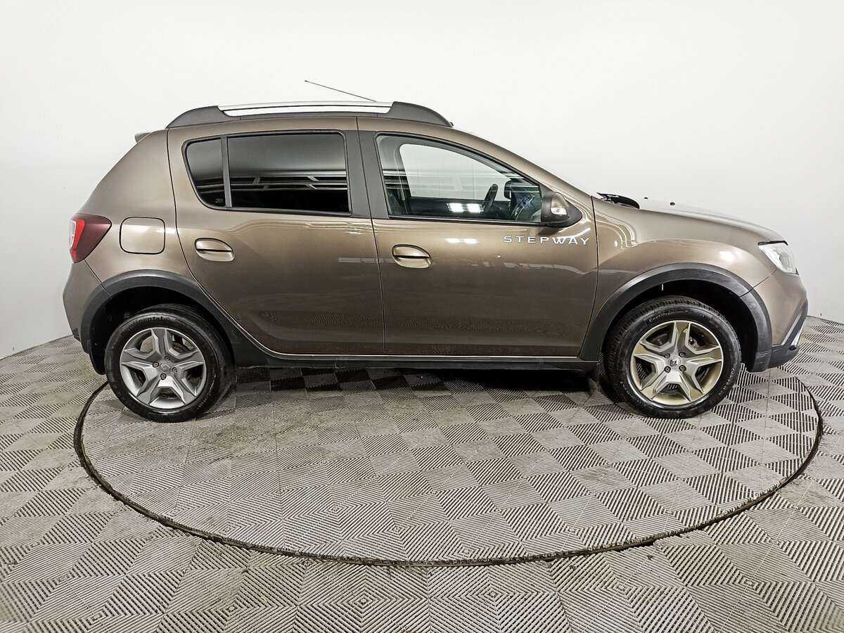 Купить Renault Sandero с пробегом. Фото: #3