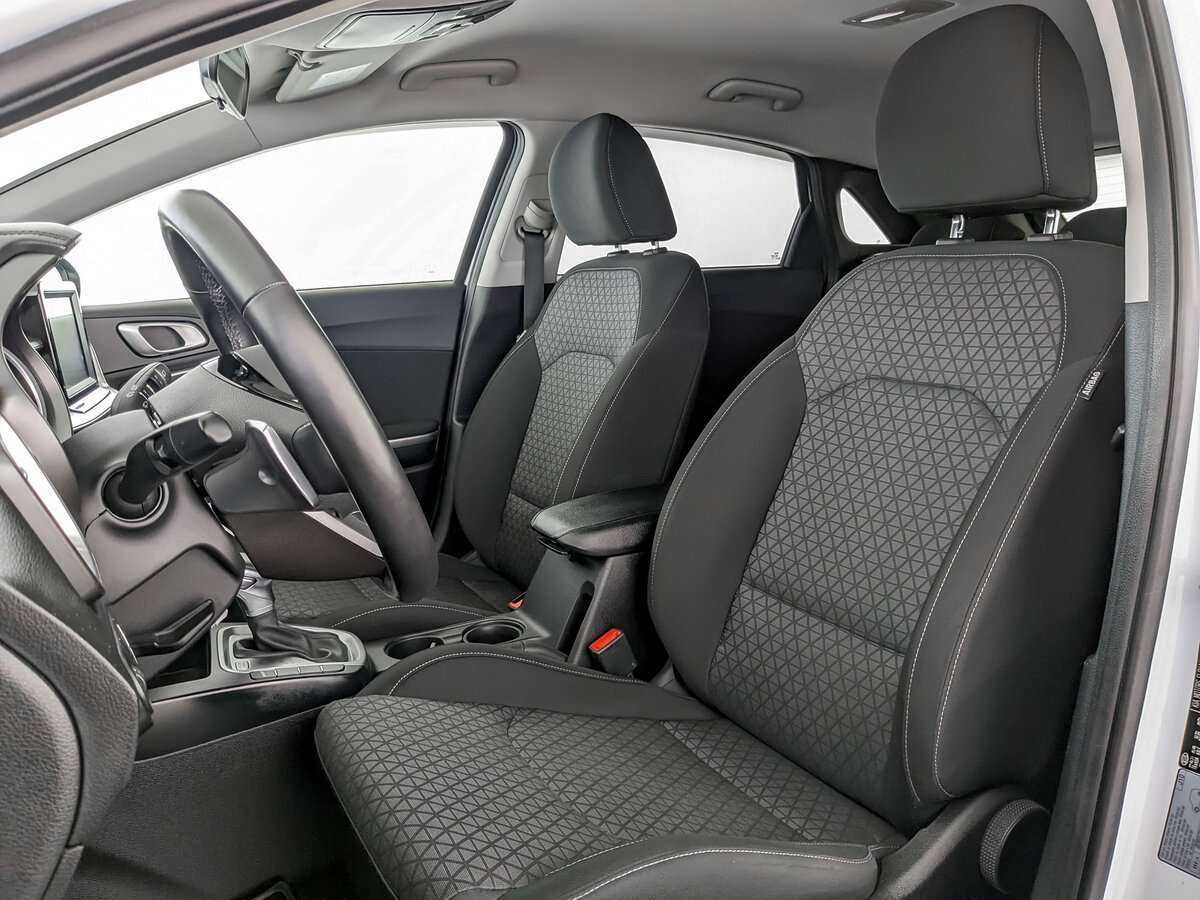 Купить Kia Ceed с пробегом. Фото: #15