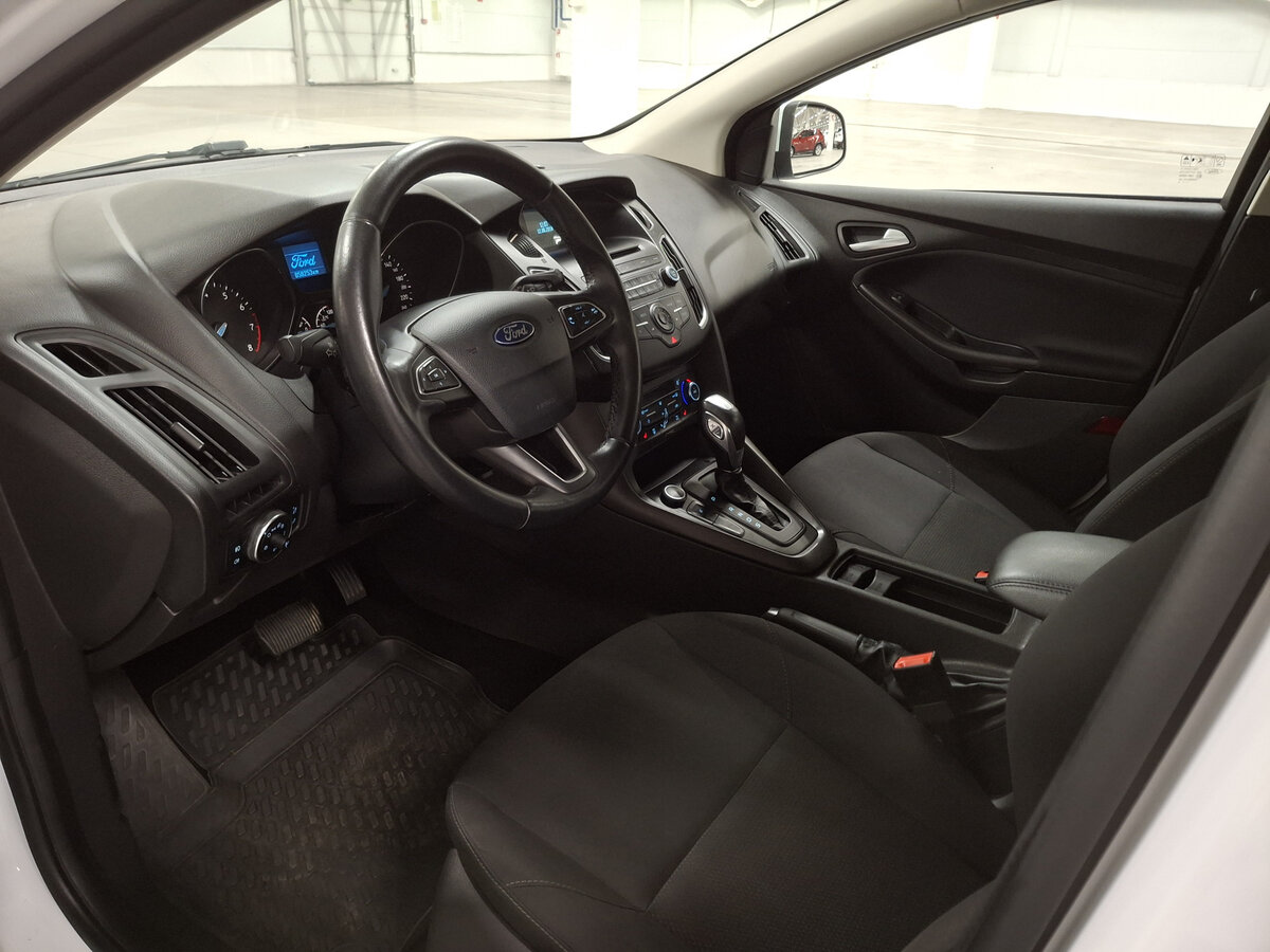 Купить Ford Focus с пробегом. Фото: #14