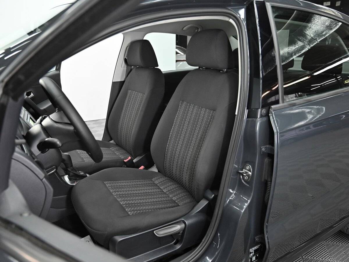 Купить Volkswagen Polo с пробегом. Фото: #5