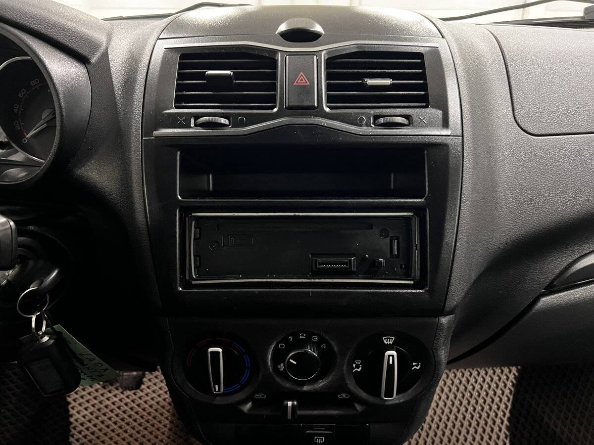 Купить Lada (ВАЗ) Granta с пробегом. Фото: #14