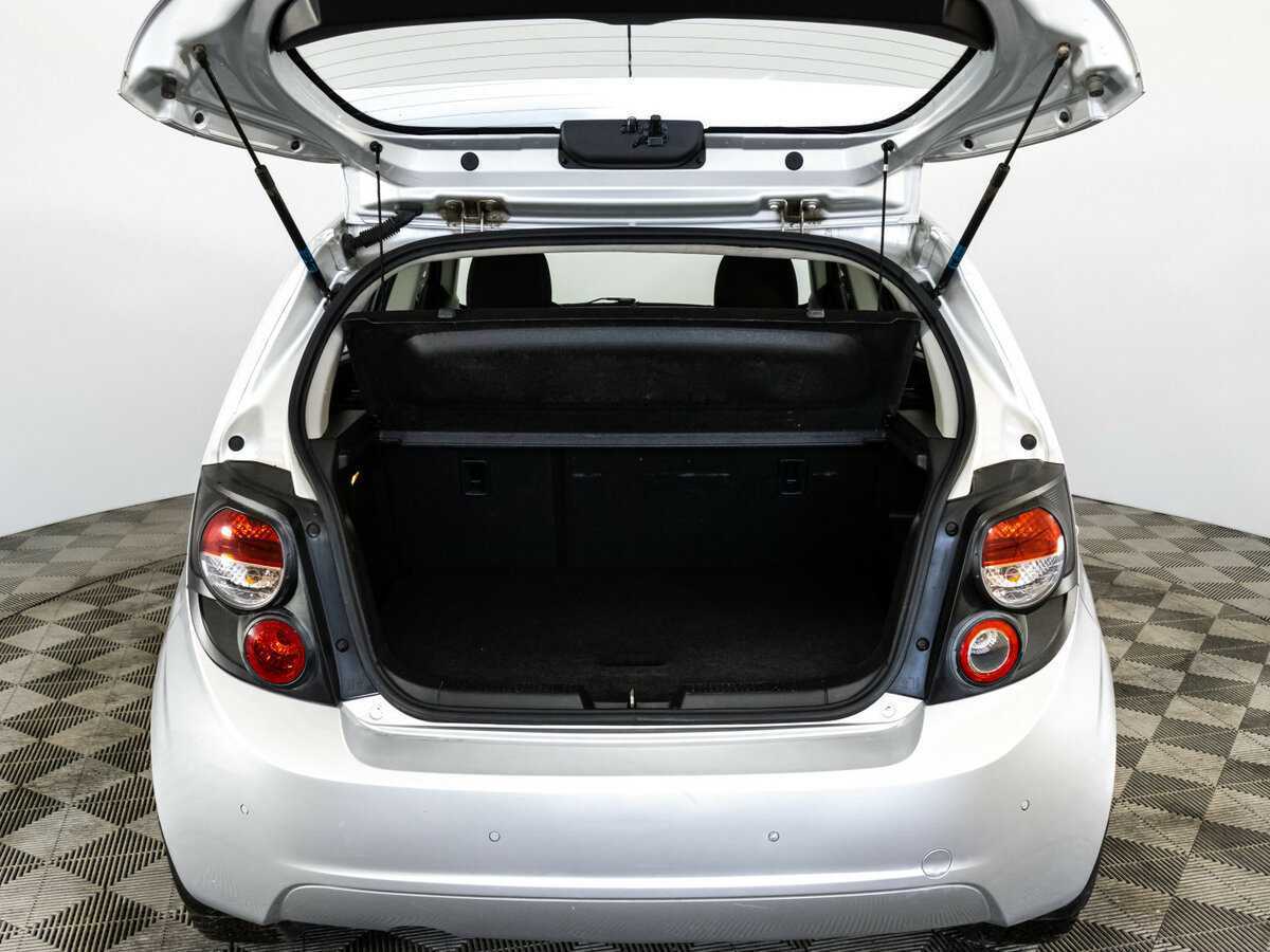 Купить Chevrolet Aveo с пробегом. Фото: #18