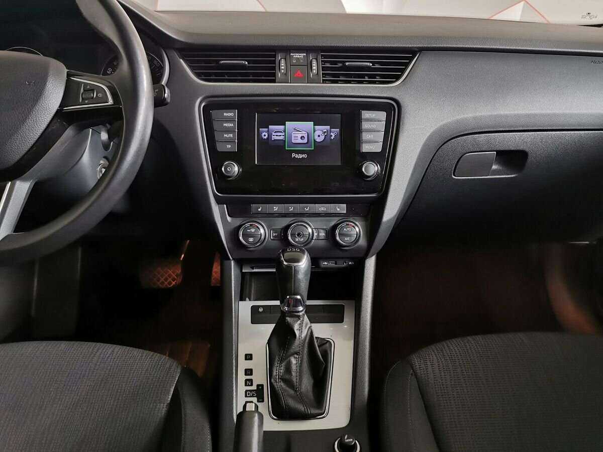 Купить Skoda Octavia с пробегом. Фото: #14