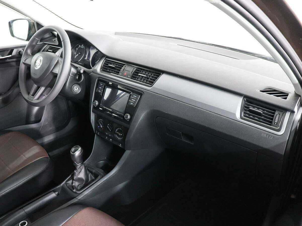 Купить Skoda Rapid с пробегом. Фото: #8