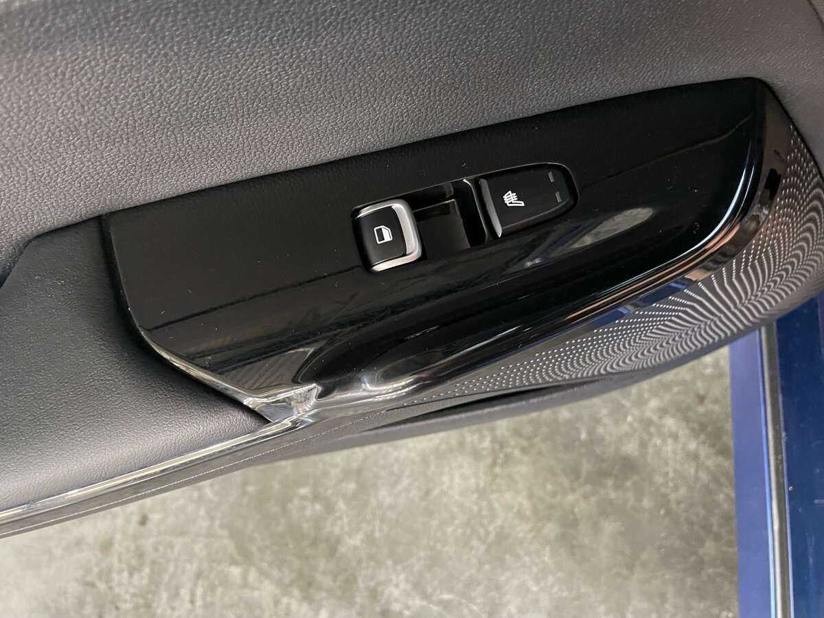 Купить Kia K5 с пробегом. Фото: #23