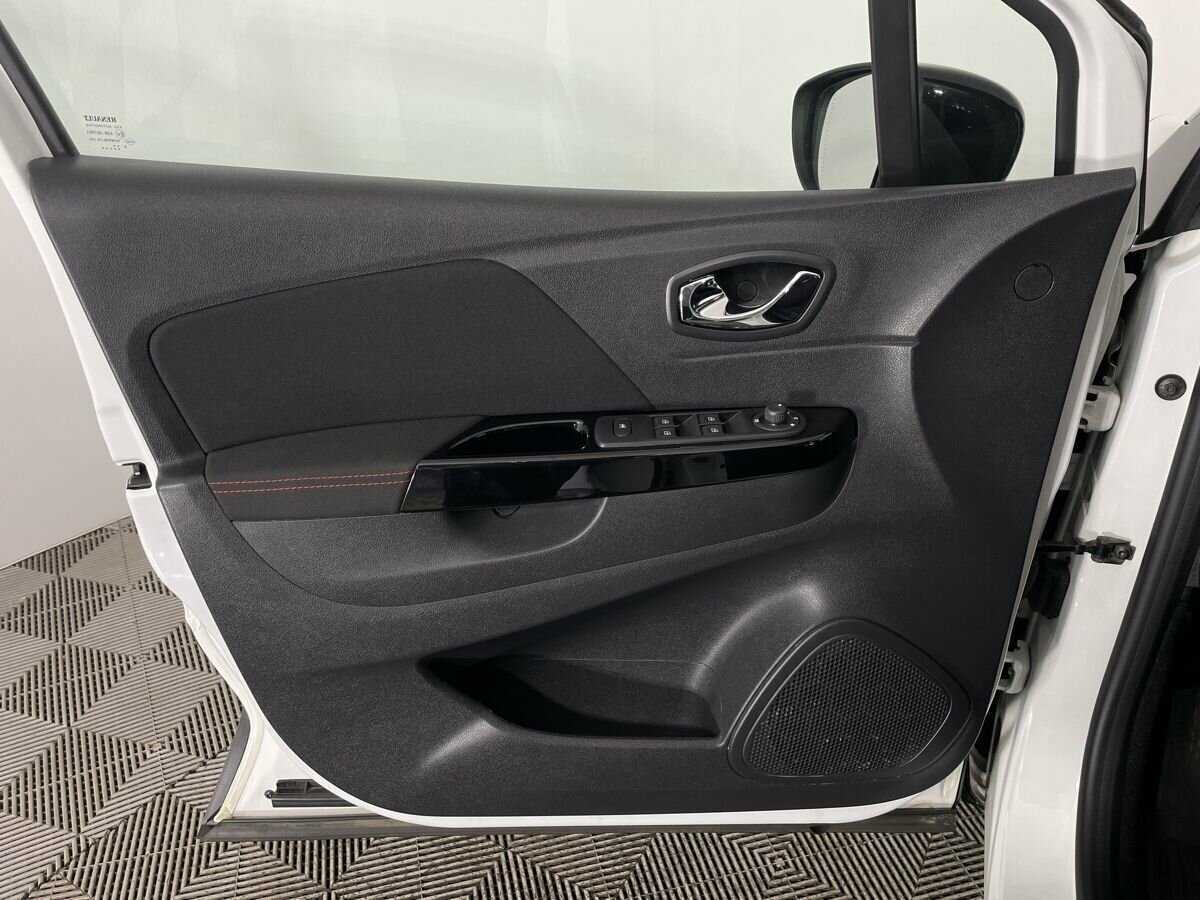 Купить Renault Kaptur с пробегом. Фото: #7