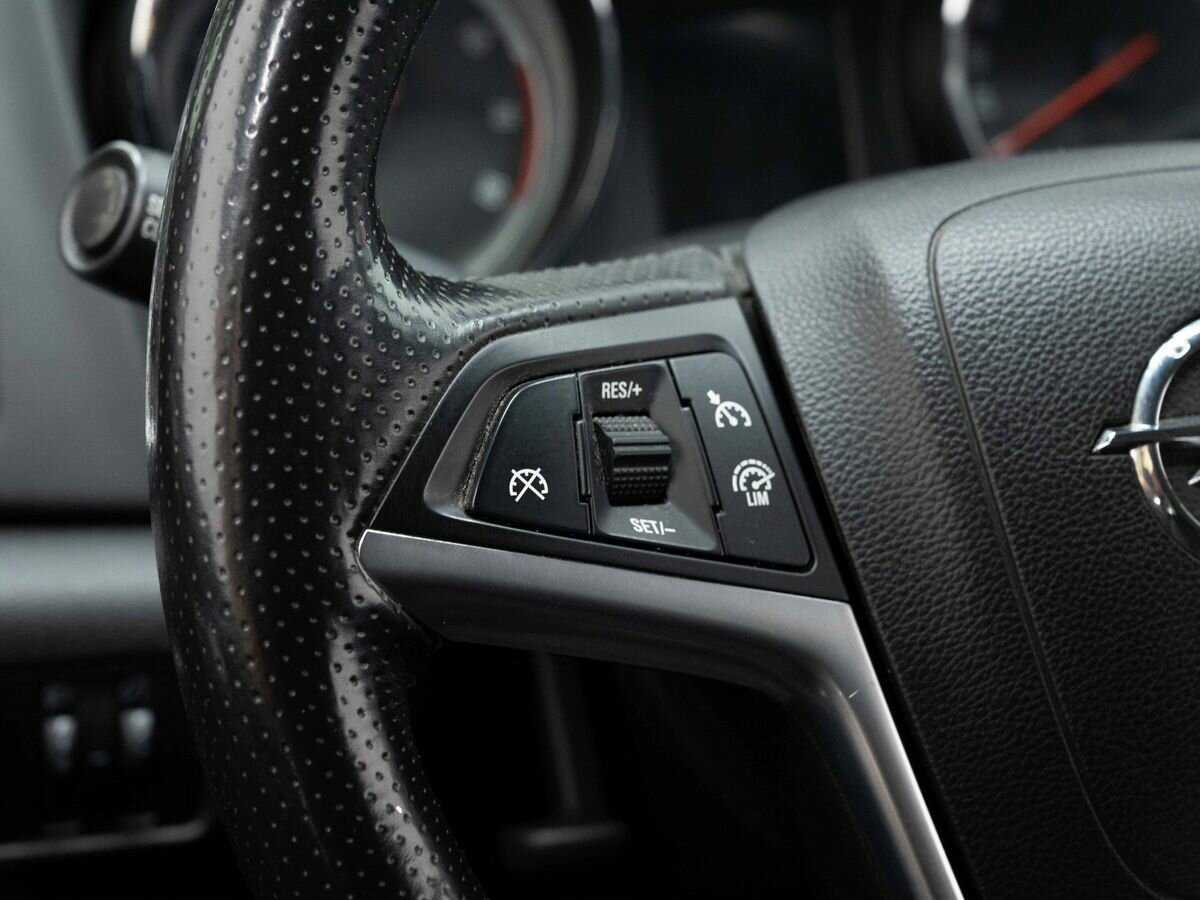 Купить Opel Astra с пробегом. Фото: #14